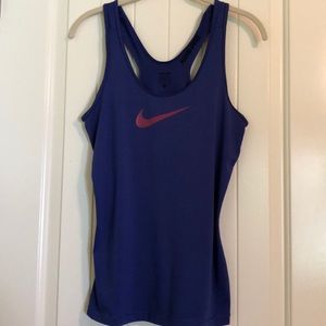 Nike workout top
